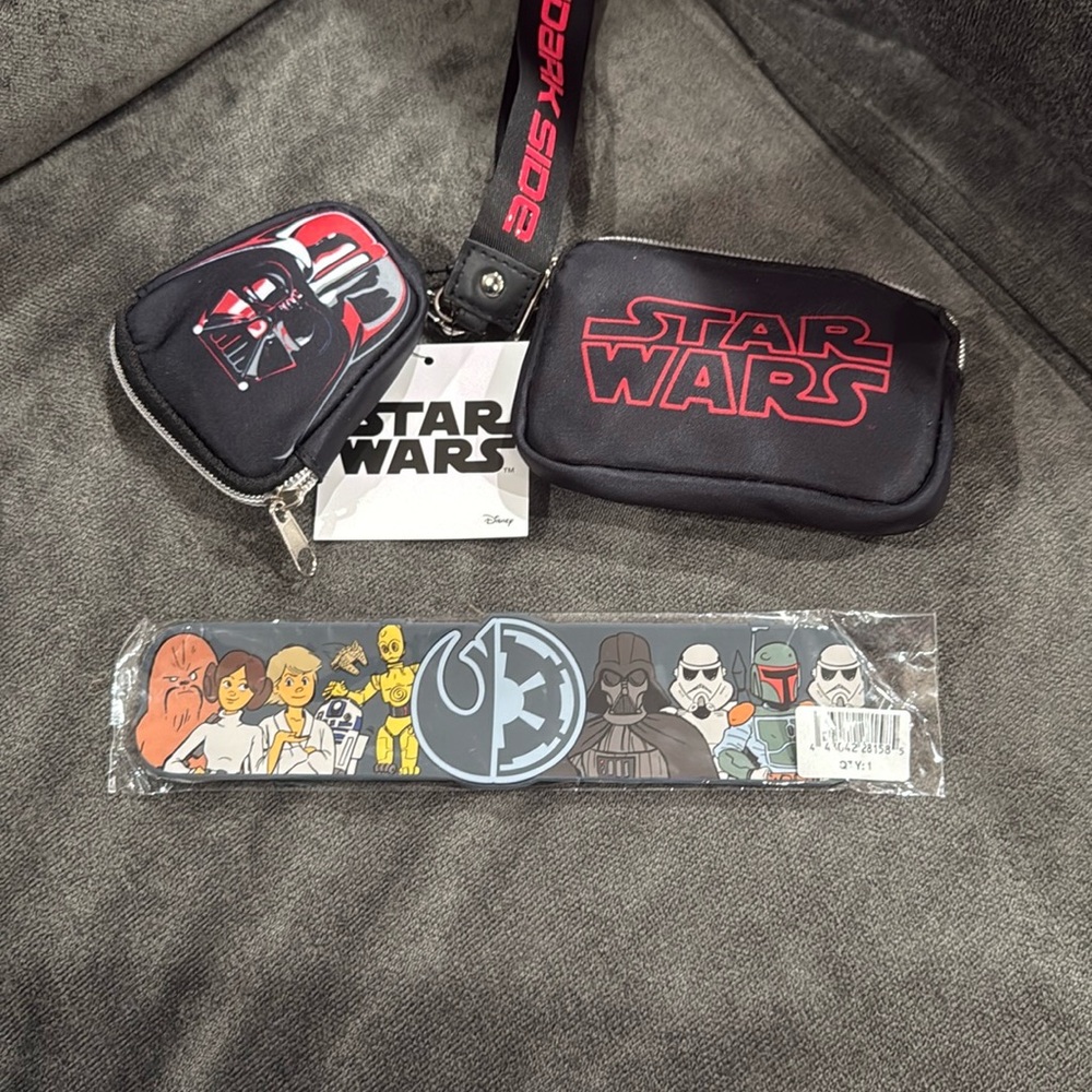 Star Wars Accessory Set - Black and Red